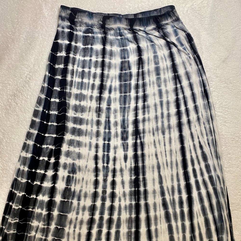 Tie-Dye Maxi Skirt (Medium)
